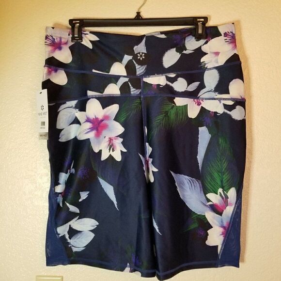 Nine West Active Shorts (size 3X) - Picture 2 of 4